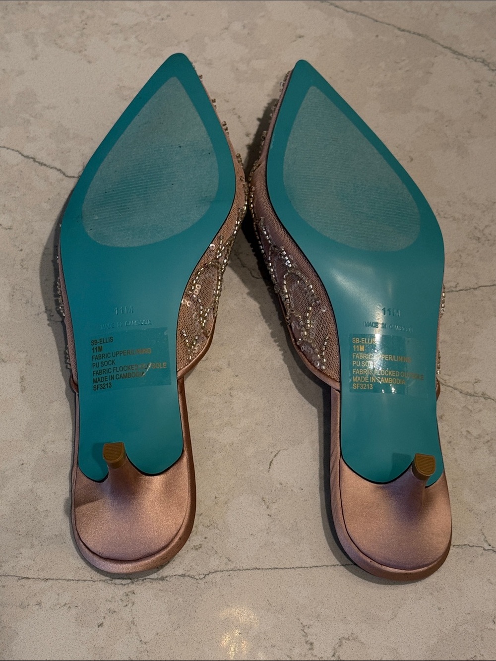 Betsey Johnson Blush Sequin Pointed-Toe Kitten Heels Size 11 - Picture 4 of 8